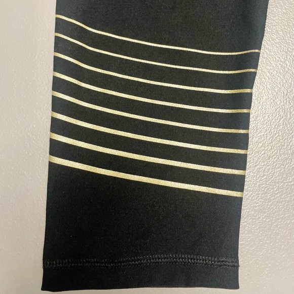 Women's RBX Cropped 19" Leggings Size Medium - Picture 2 of 5